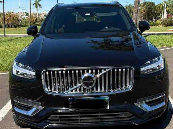 VOLVO XC90 2.0 T8 HYBRID MOMENTUM AWD GEARTRONIC VOLVO XC90 2.0 T8 HYBRID MOMENTUM AWD GEARTRONIC